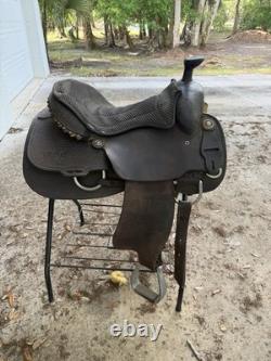 Western Roping Saddle