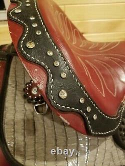 Western Saddle 14 Faux Leather Red & Grey