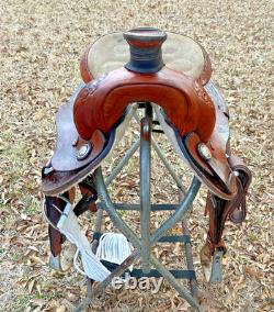 Western Saddle 15-Inch Seat Pleasure Trail Riding Horse Fancy Tooled Leather VGC