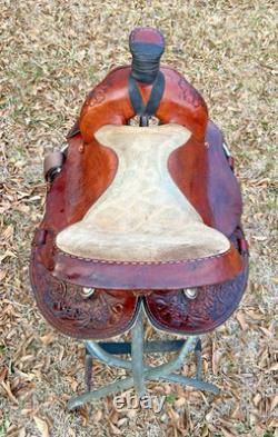 Western Saddle 15-Inch Seat Pleasure Trail Riding Horse Fancy Tooled Leather VGC