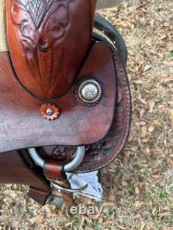 Western Saddle 15-Inch Seat Pleasure Trail Riding Horse Fancy Tooled Leather VGC