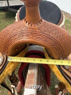Western Saddle 16