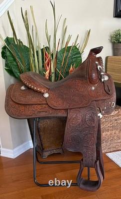 Western Saddle Champion Turf Equitation 15.5 Hand Tooled & Saddle Bag Excellent