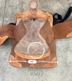 Western Saddle Leather Saddle 17 x 21 See Pics