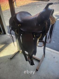 Western Saddle Saddle King of Texas 15in seat