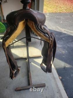 Western Saddle Saddle King of Texas 15in seat