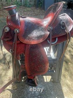 Western Saddle Triple T Decorative Tooled Leather Horse Saddle