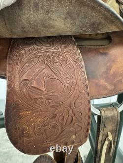 Western Tooled Leather Saddle 15 Seat Brown USA Stirrups Very Good Condition