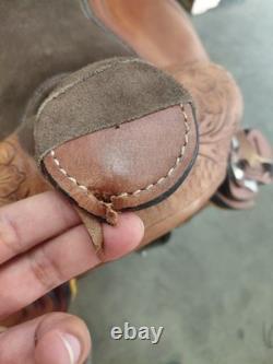Western Trail Saddle Horse Pleasure Tooled Leather Basket Used Tack Set 16