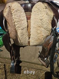 Western barrel racing saddle Lamb saddle co. 16