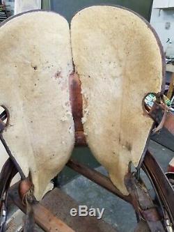 Western leather saddle, Vintage, size 16