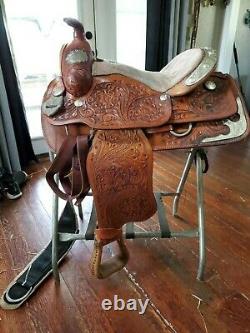 Western pleasure saddle tan leather