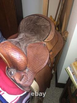Western roping saddle 16 vintage basket weave full skirted circa 1970