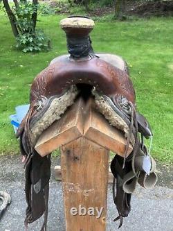 Western roping saddle, used, flaws, see pics for measurements & condition