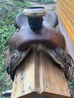 Western roping saddle, used, flaws, see pics for measurements & condition