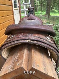 Western roping saddle, used, flaws, see pics for measurements & condition