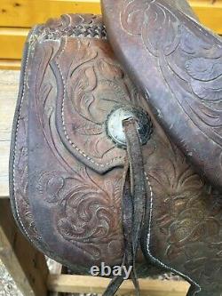 Western roping saddle, used, flaws, see pics for measurements & condition