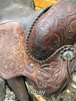 Western roping saddle, used, flaws, see pics for measurements & condition