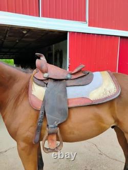 Western saddle