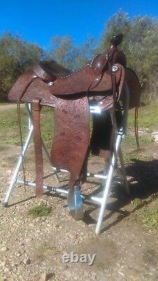 Western saddle, 15.5, used in beautiful condition