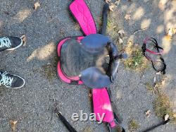 Western saddle sets
