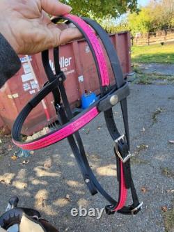 Western saddle sets