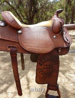 Western trophy saddle, 15.5