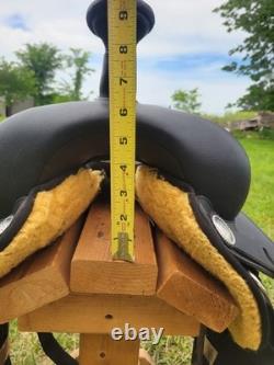 Wintec Synthetic 15 Western Draft Size Light Weight Trail Horse Saddle Wintec Synthetic 15 Western Draft Size Light Weight Trail Horse Saddle