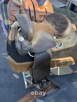 Wintec Trail Brown Leather Western 15 in Horse Saddle