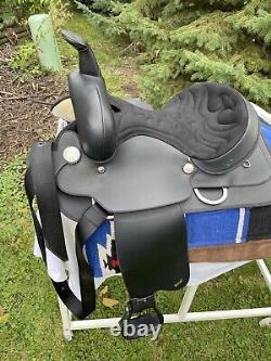 Wintec Western Pleasure / Trail Saddle Black Synthetic Leather Nice