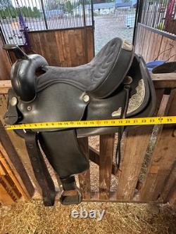 Wintec western 15 saddle fqhb black with silver